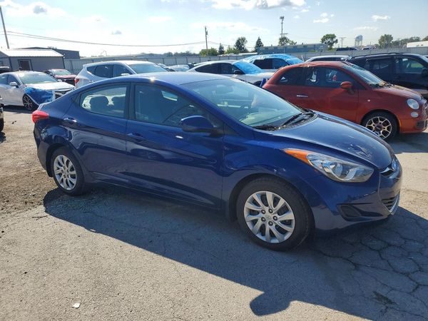 2013 HYUNDAI ELANTRA