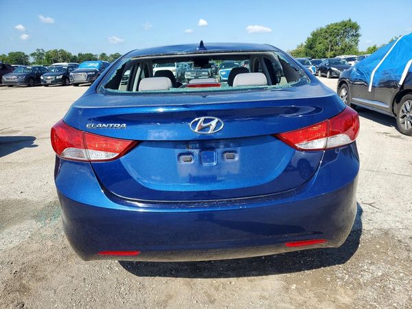 2013 HYUNDAI ELANTRA