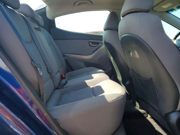 2013 HYUNDAI ELANTRA
