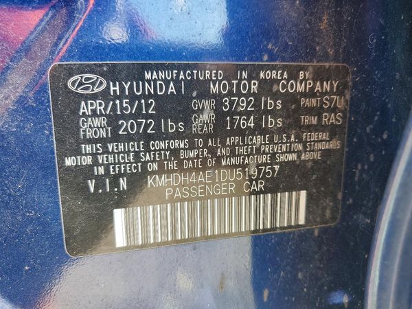 2013 HYUNDAI ELANTRA