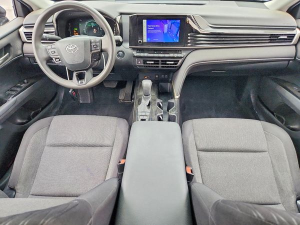 2025 TOYOTA CAMRY
