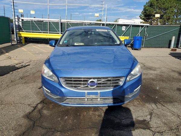 2015 VOLVO S60 Premier (non R design)