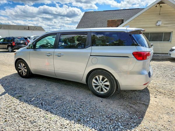 2018 KIA SEDONA LX