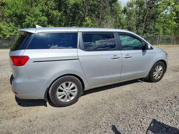 2018 KIA SEDONA LX