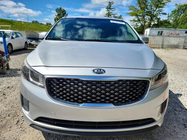 2018 KIA SEDONA LX