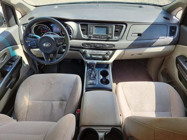2018 KIA SEDONA LX