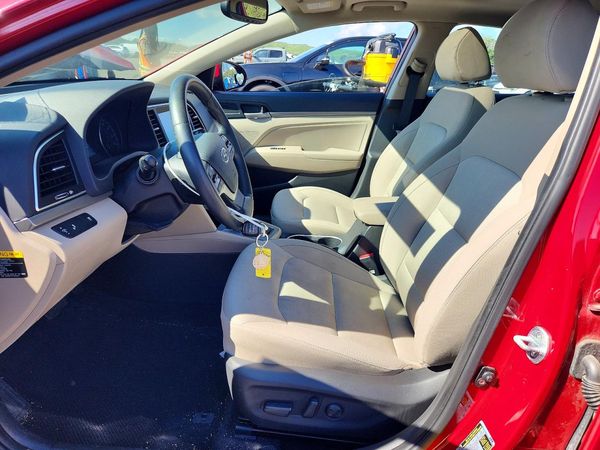 2017 HYUNDAI ELANTRA