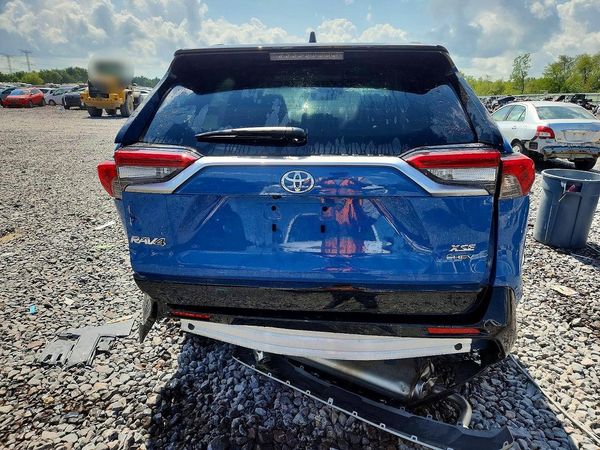 2025 TOYOTA RAV4 XSE