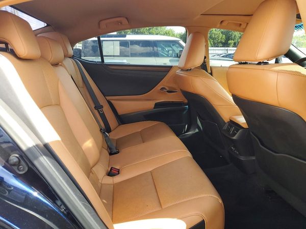 2022 LEXUS ES 350
