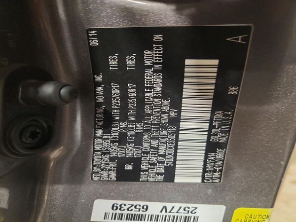 2014 TOYOTA SIENNA