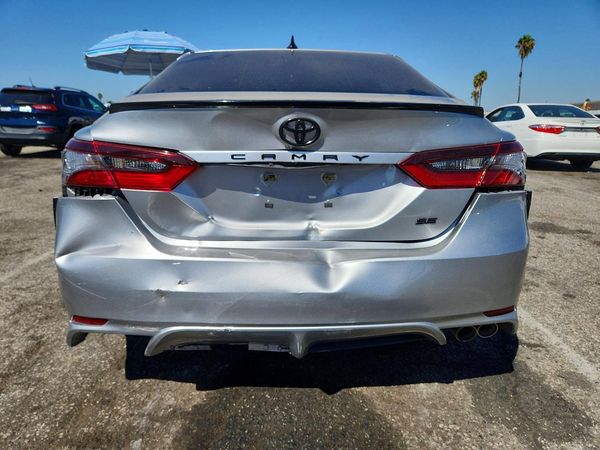 2022 TOYOTA CAMRY