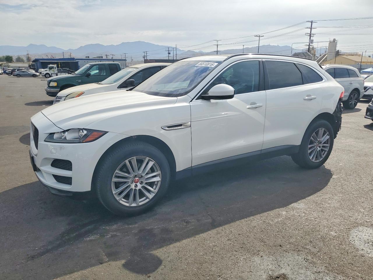 2019 JAGUAR F-PACE Prestige