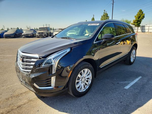 2017 CADILLAC XT5