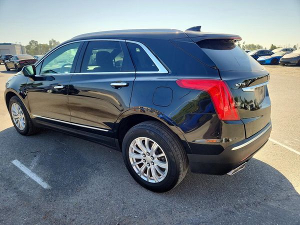 2017 CADILLAC XT5