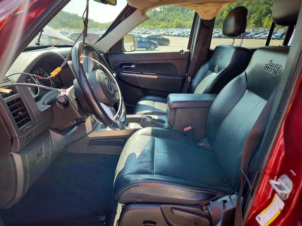 2012 JEEP LIBERTY Jet