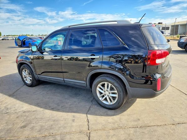 2015 KIA SORENTO GL