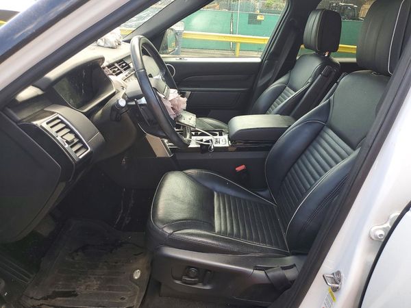 2018 LAND ROVER DISCOVERY HSE Luxury