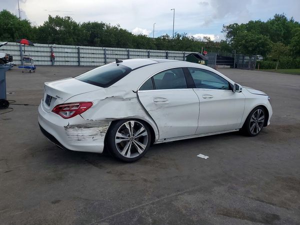2019 MERCEDES-BENZ CLA
