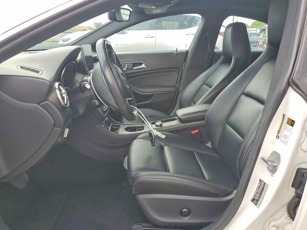 2019 MERCEDES-BENZ CLA