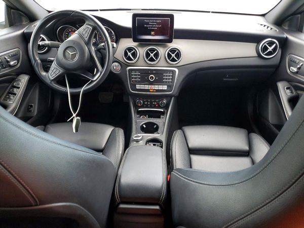 2019 MERCEDES-BENZ CLA