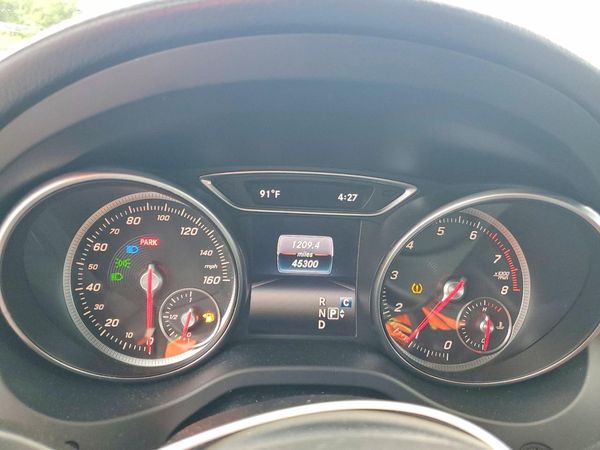 2019 MERCEDES-BENZ CLA