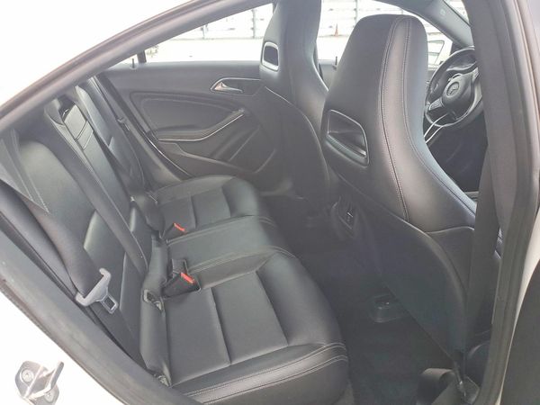 2019 MERCEDES-BENZ CLA