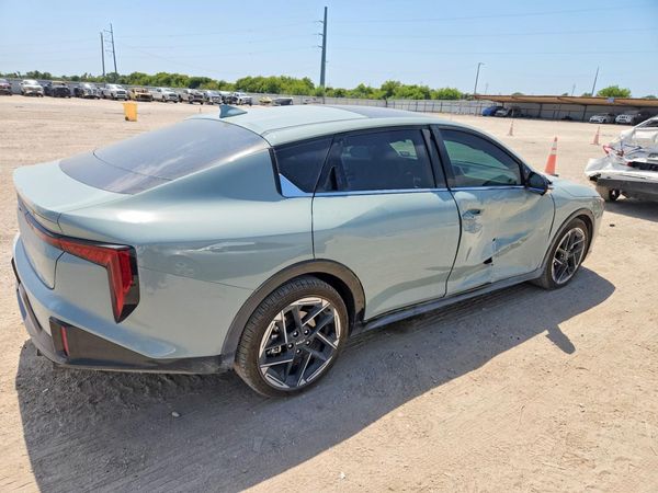 2026 KIA K4