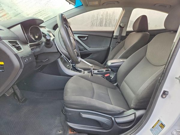 2016 HYUNDAI ELANTRA — DENT