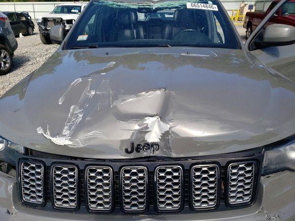 2020 JEEP GRAND CHEROKEE Laredo