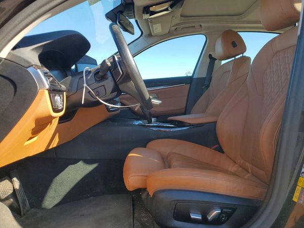 2022 BMW 530XE