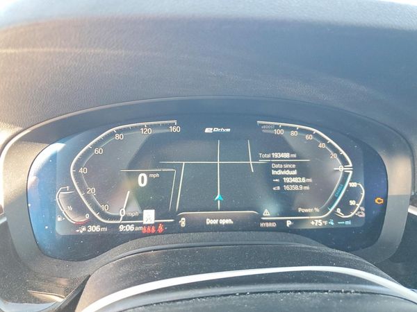 2022 BMW 530XE