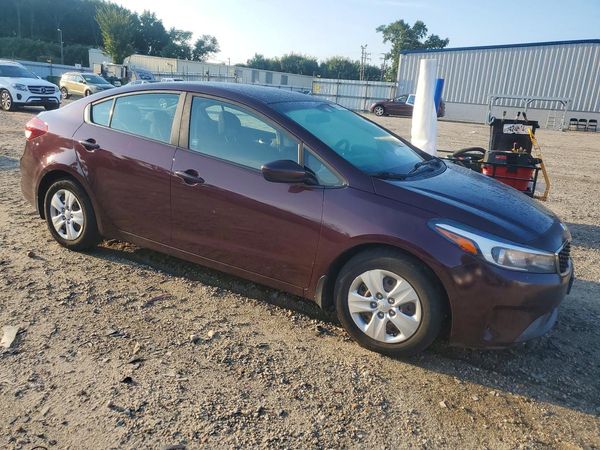 2017 KIA FORTE