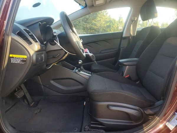 2017 KIA FORTE