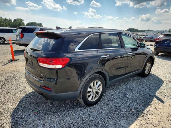 2017 KIA SORENTO L, LX