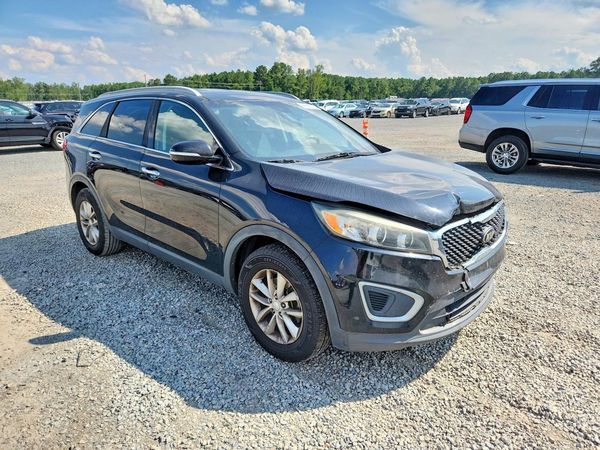 2017 KIA SORENTO L, LX