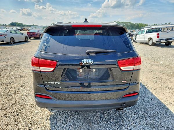 2017 KIA SORENTO L, LX