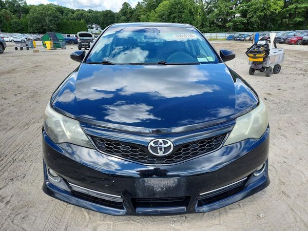 2013 TOYOTA CAMRY
