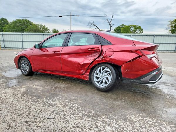 2024 HYUNDAI ELANTRA