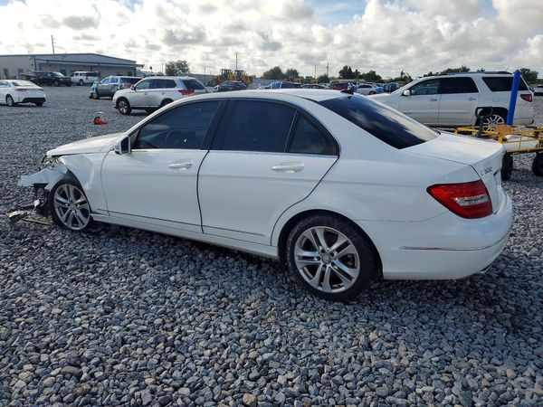 2014 MERCEDES-BENZ C C300 4 MATIC