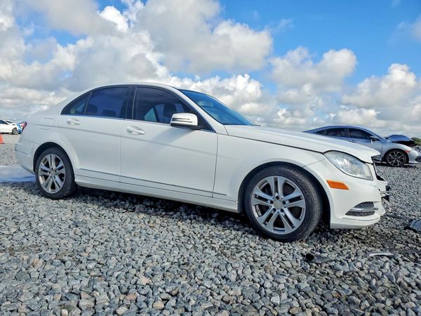 2014 MERCEDES-BENZ C C300 4 MATIC