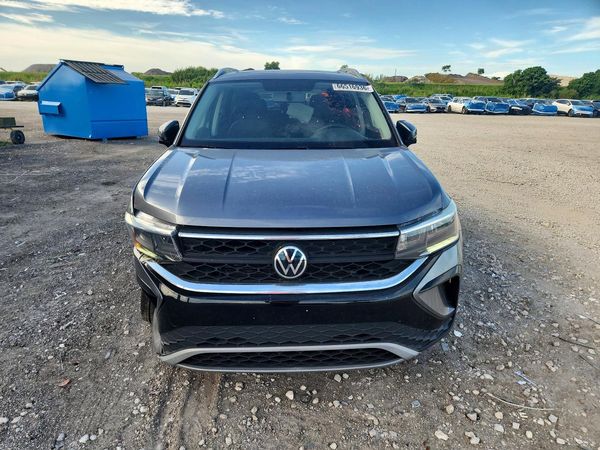 2022 VOLKSWAGEN TAOS