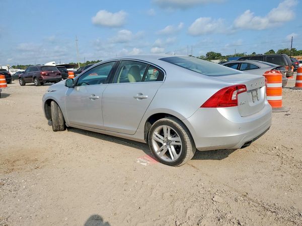 2014 VOLVO S60