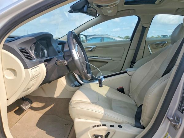 2014 VOLVO S60