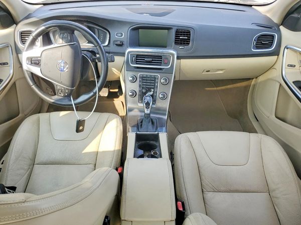 2014 VOLVO S60
