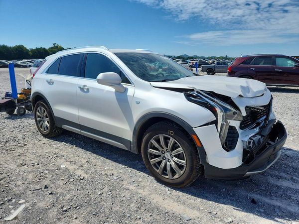 2019 CADILLAC XT4 Premium Luxury