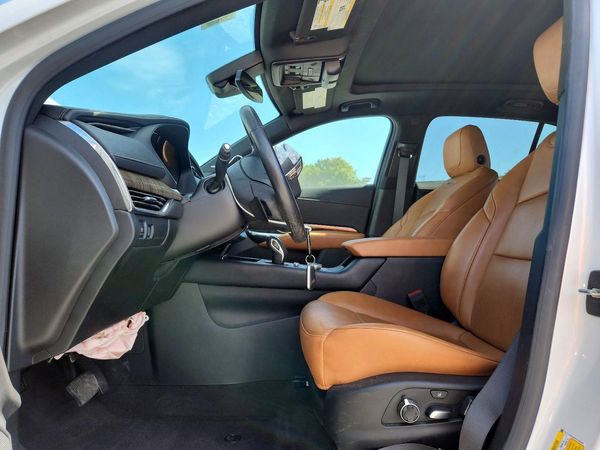 2019 CADILLAC XT4 Premium Luxury