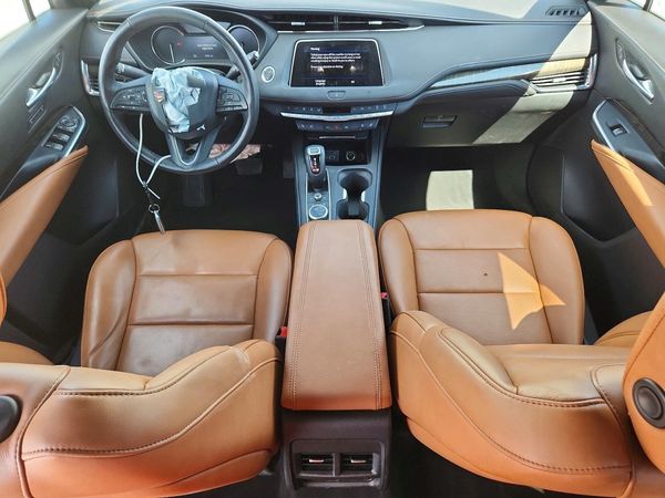 2019 CADILLAC XT4 Premium Luxury