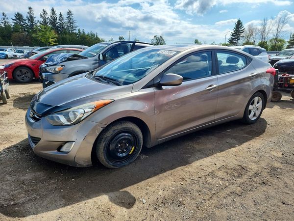 2013 HYUNDAI ELANTRA