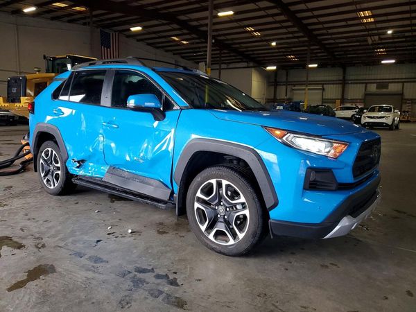 2019 TOYOTA RAV4