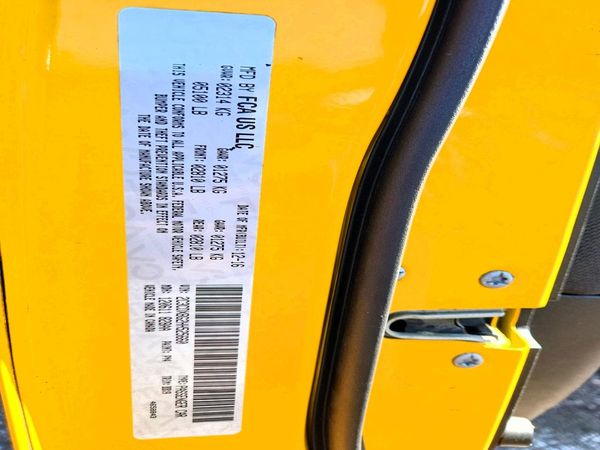 2017 DODGE CHARGER SE — VINS